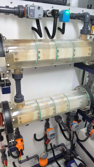 Electrolytic-cell condition inspected before cleaning